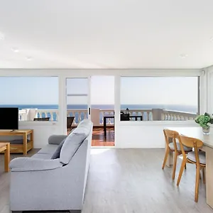 Apartment Over The Ocean, Candelaria